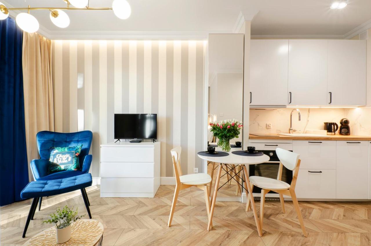 Sky Home- Blue Apartament -Manufaktura, Bezplatny Parking, Klima, Dostep Na Kod Łódź Zewnętrze zdjęcie