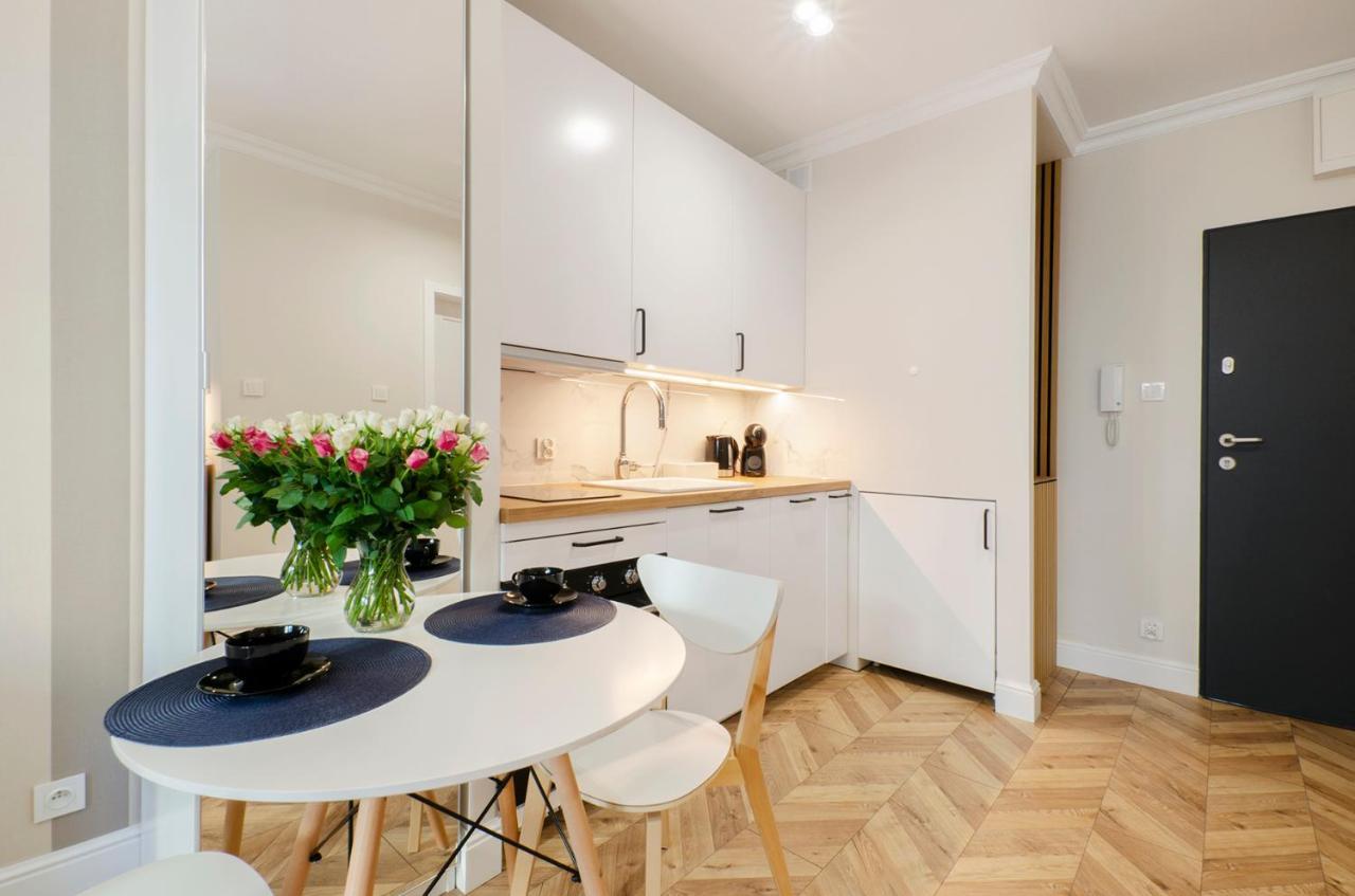 Sky Home- Blue Apartament -Manufaktura, Bezplatny Parking, Klima, Dostep Na Kod Łódź Zewnętrze zdjęcie